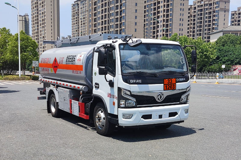 新東日牌YZR5127GJYE6Q加油車公告圖片