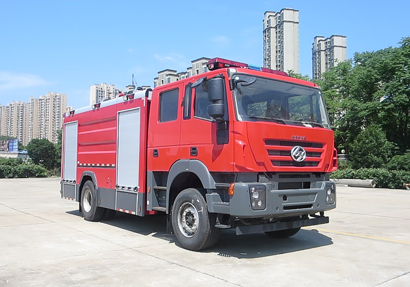 新東日牌YZR5200GXFPM90/C6泡沫消防車公告圖片