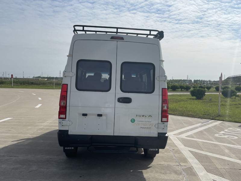 依維柯牌NJ5046TSYCAS宿營(yíng)車(chē)公告圖片