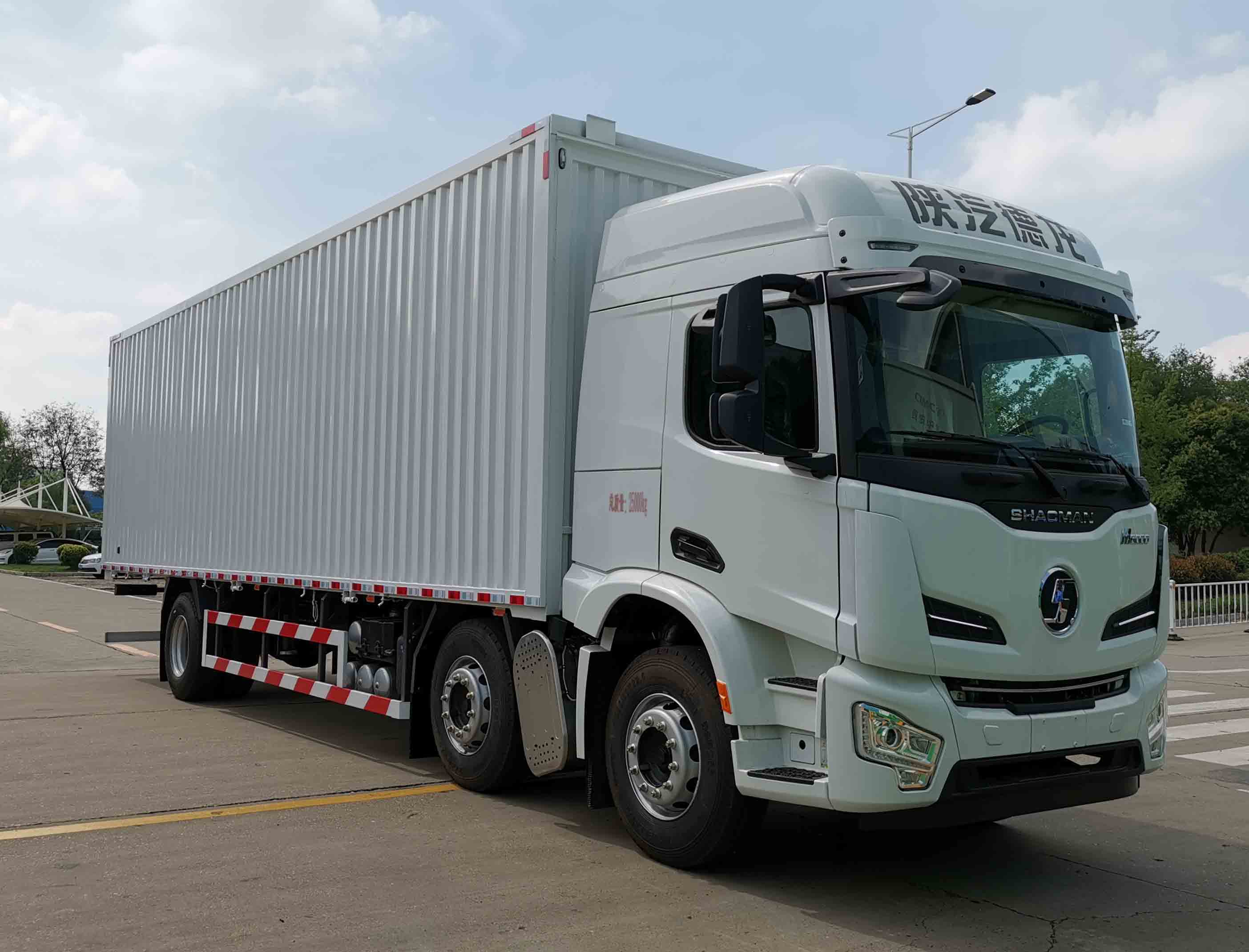 陜汽牌SX5259XYKRB569翼開啟廂式車公告圖片