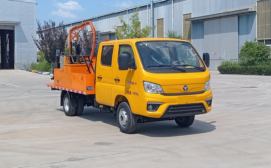 鴻天牛牌HTN5030TYH路面養(yǎng)護車公告圖片