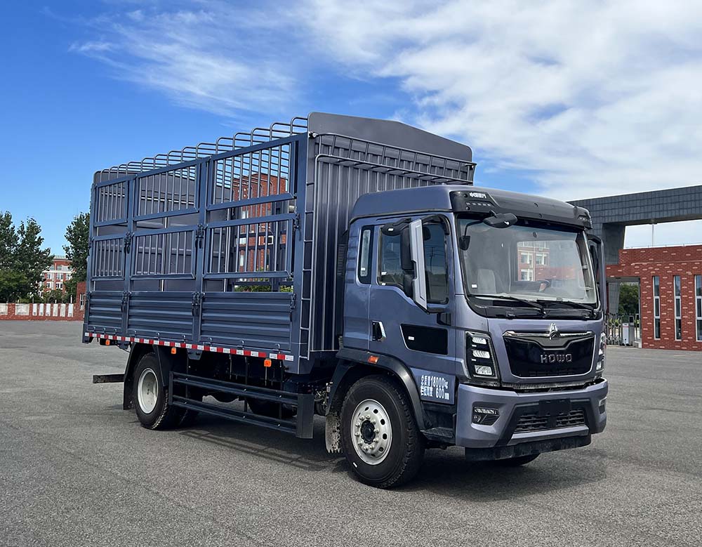 豪沃牌ZZ5187CCYK4519F1倉柵式運(yùn)輸車公告圖片
