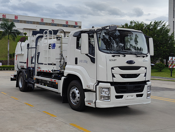 福龍馬牌FLM5180TCAQLBEV純電動餐廚垃圾車公告圖片