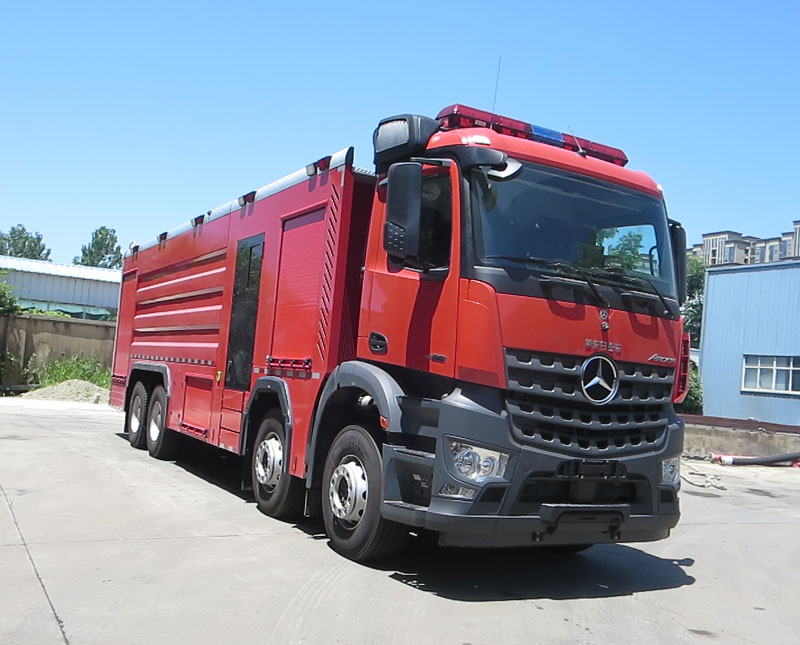 新東日牌YZR5380GXFSG180/R6水罐消防車公告圖片