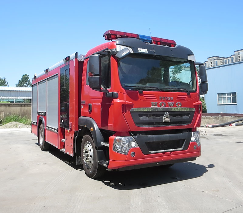 新東日牌YZR5170GXFPM70/Z6A泡沫消防車公告圖片