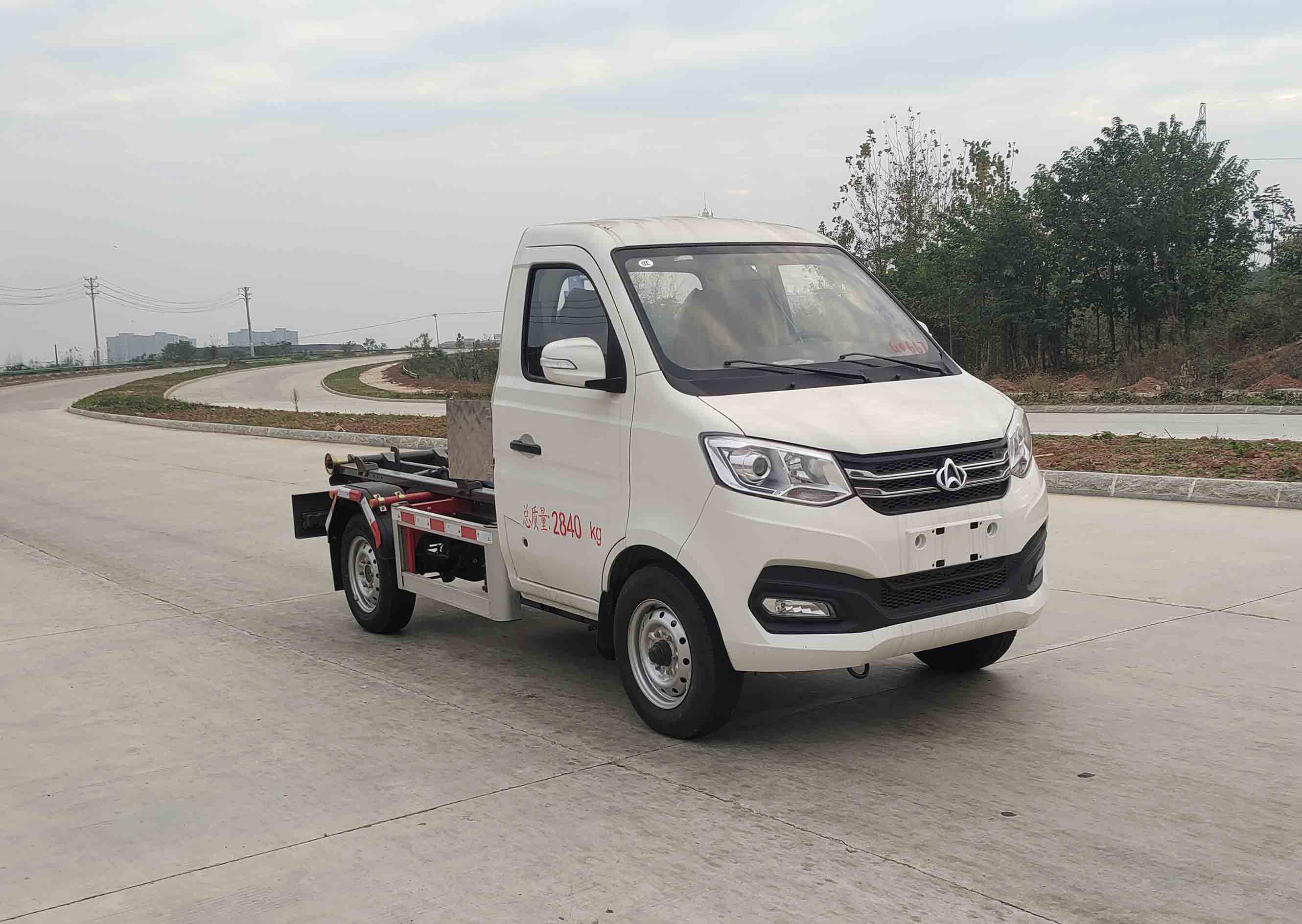 凱力風牌KLF5030ZXXBEV純電動車廂可卸式垃圾車公告圖片