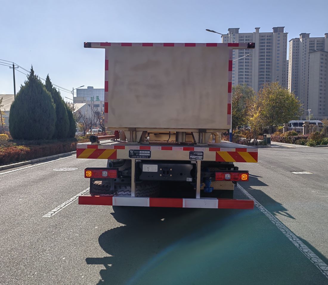 蘭礦牌LK5216TJC40洗井車公告圖片