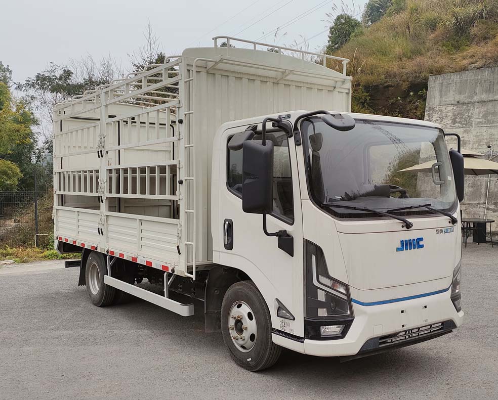 江鈴牌JX5044CCYTGD2BEV純電動倉柵式運(yùn)輸車公告圖片