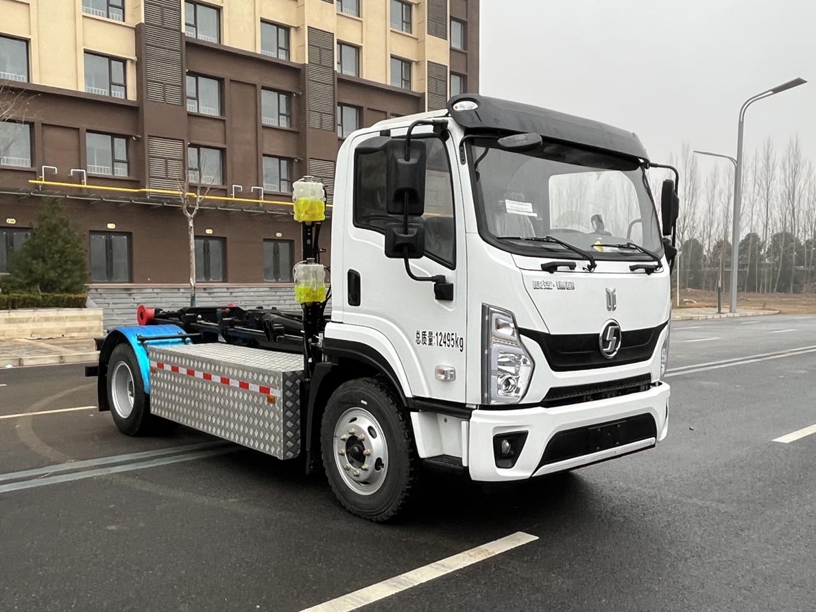 德尊牌SZZ5120ZXXBEV421純電動車廂可卸式垃圾車公告圖片