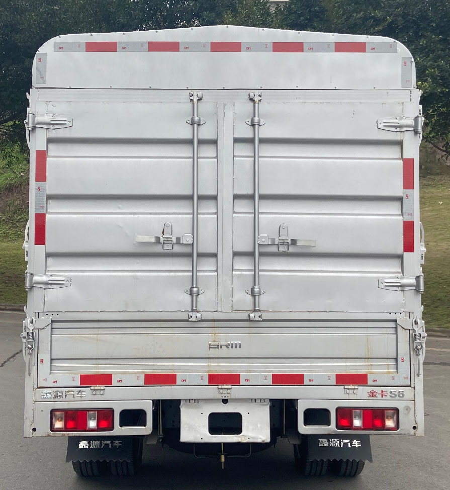 鑫源牌JKC5034CCYD6X6倉柵式運輸車公告圖片