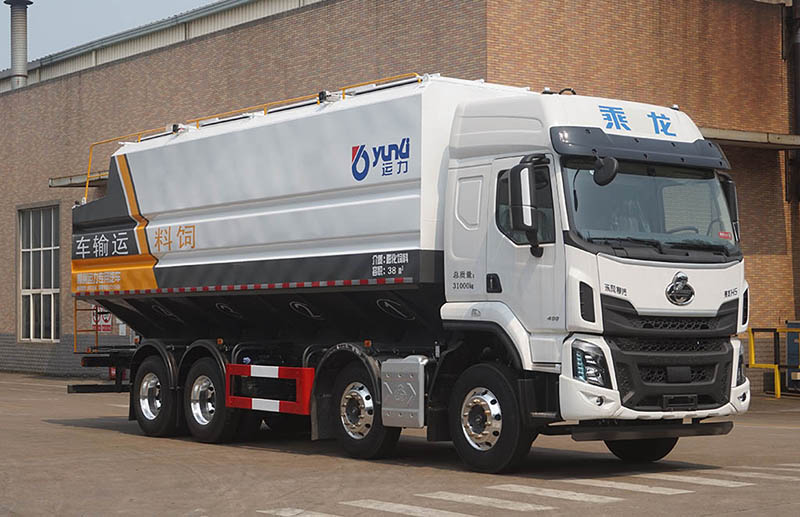 運(yùn)力牌LG5311ZSLC6散裝飼料運(yùn)輸車公告圖片