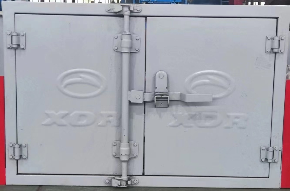 新東日牌YZR5040GJYEQ6加油車公告圖片