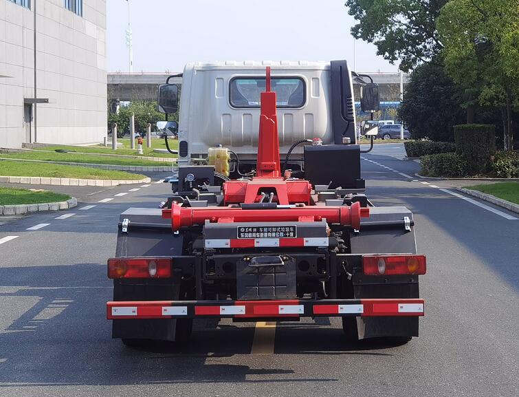 東風(fēng)牌DFV5110ZXXGP6D車廂可卸式垃圾車公告圖片