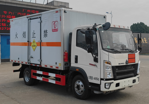 專力牌ZLC5047XYWZ6氧化性物品廂式運(yùn)輸車公告圖片