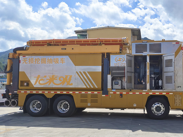 龍來吸牌FLG5310TWX117Z挖掘抽吸車公告圖片