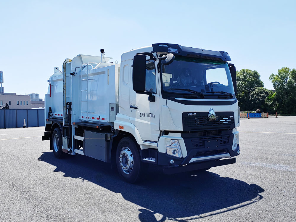 豪沃牌ZZ5184TCAK5317Z1BEV純電動餐廚垃圾車公告圖片