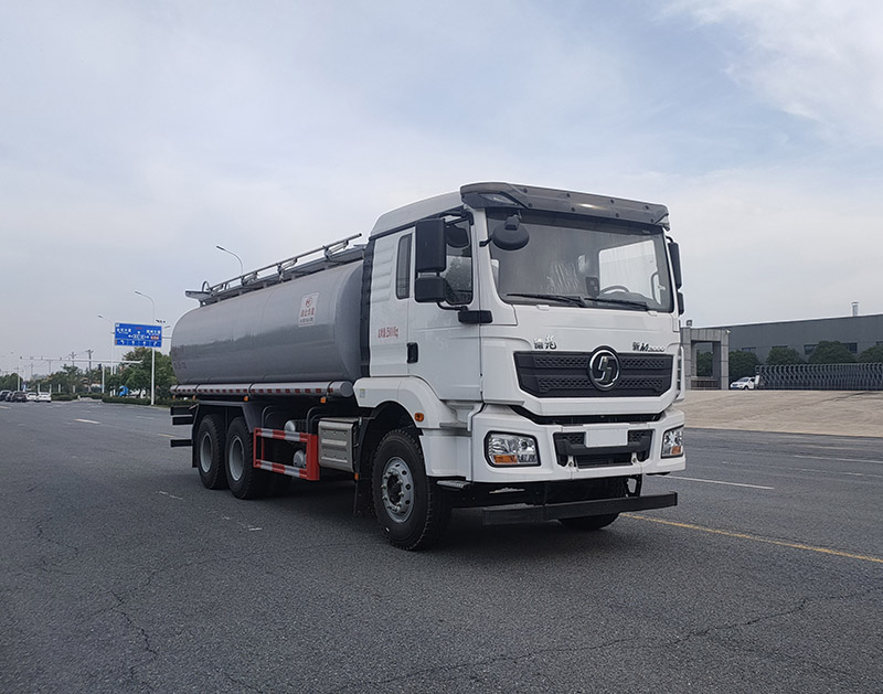 榮駿達(dá)牌HHX5250GSYSX6食用油運(yùn)輸車公告圖片