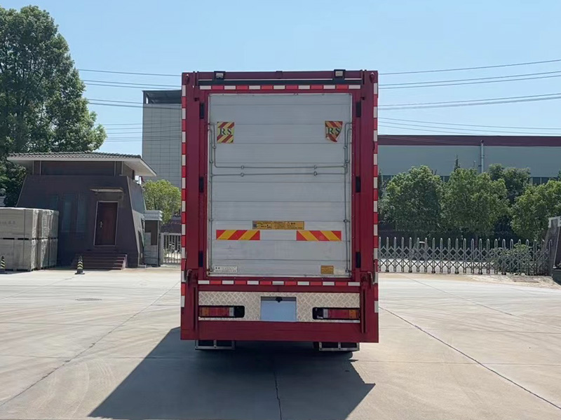 楚勝牌CSC5183XCQD6雛禽運輸車公告圖片
