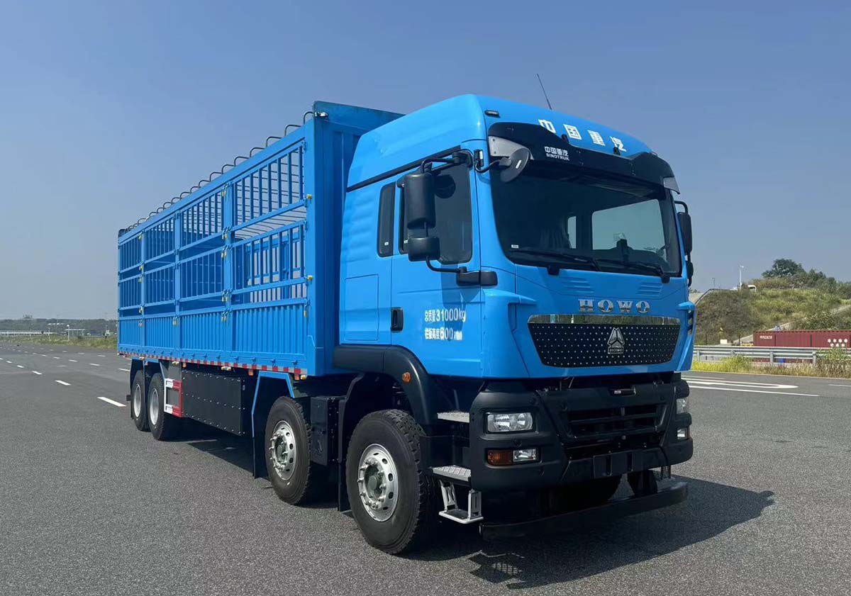 豪沃牌ZZ5317CCYV466GZ1BEV2純電動倉柵式運(yùn)輸車公告圖片