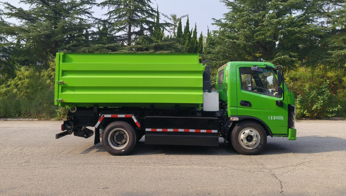 五征牌WZK5040ZXXW17BEV純電動車廂可卸式垃圾車公告圖片