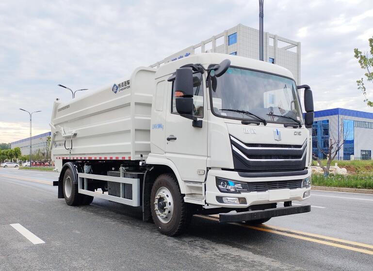 長灃牌CFC5181ZDJBEV純電動(dòng)壓縮式對接垃圾車公告圖片