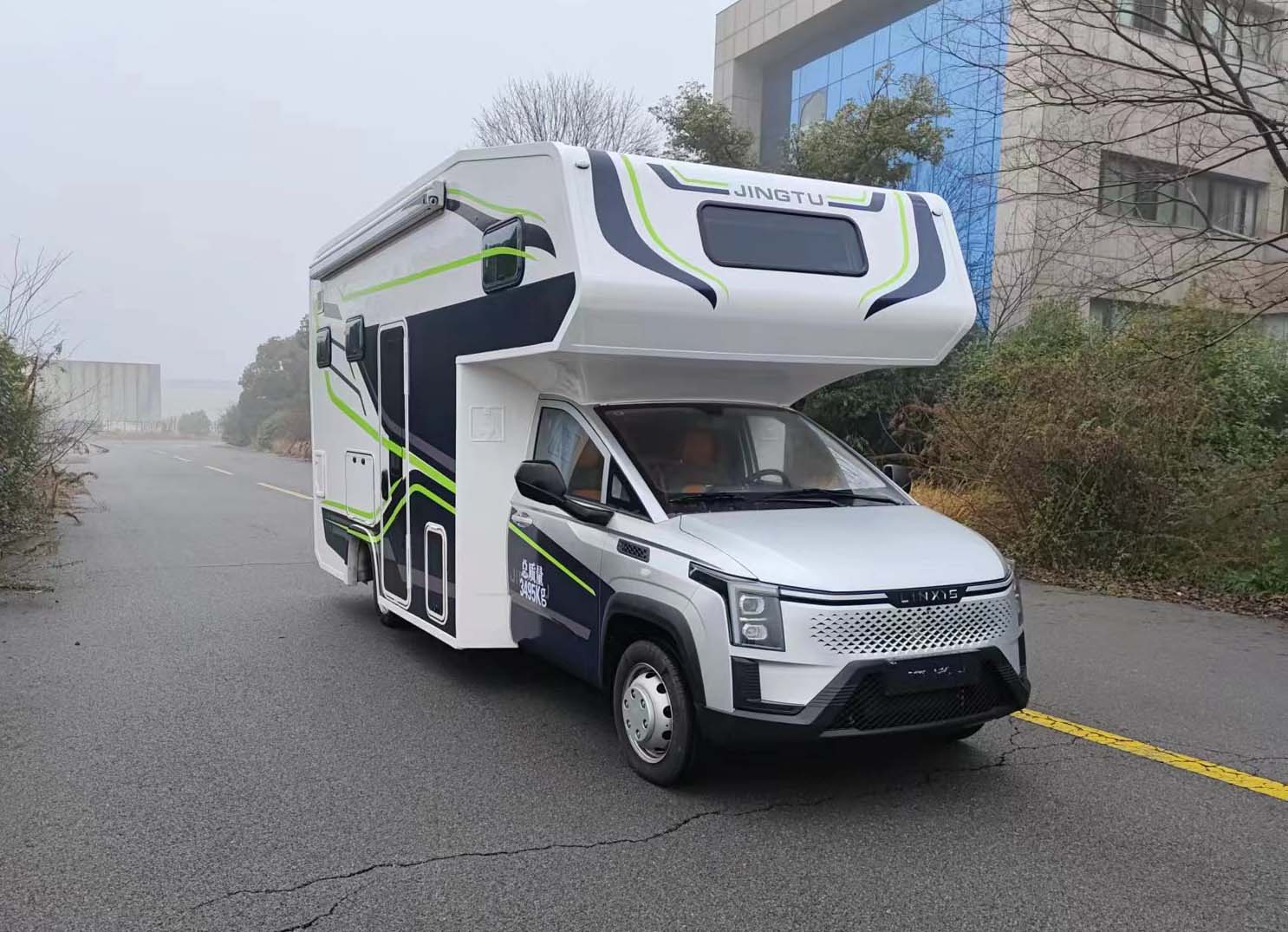 夢(mèng)駿牌ATX5030XLJSHEV插電式增程混合動(dòng)力旅居車公告圖片