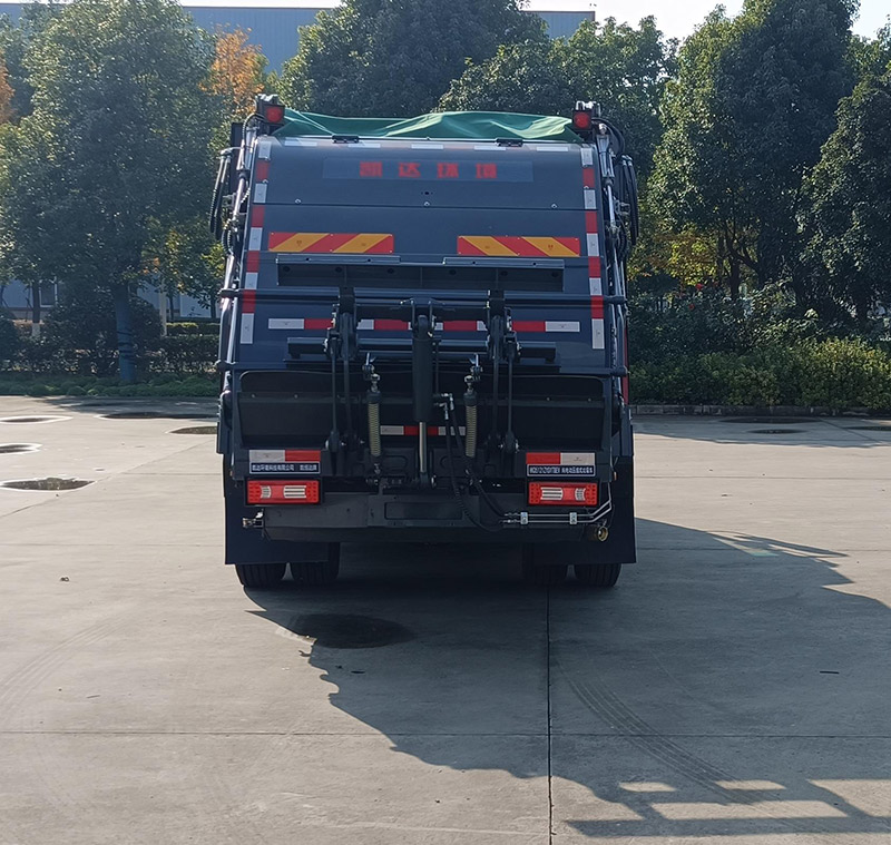 凱恒達(dá)牌HKD5121ZYSYTBEV純電動(dòng)壓縮式垃圾車公告圖片