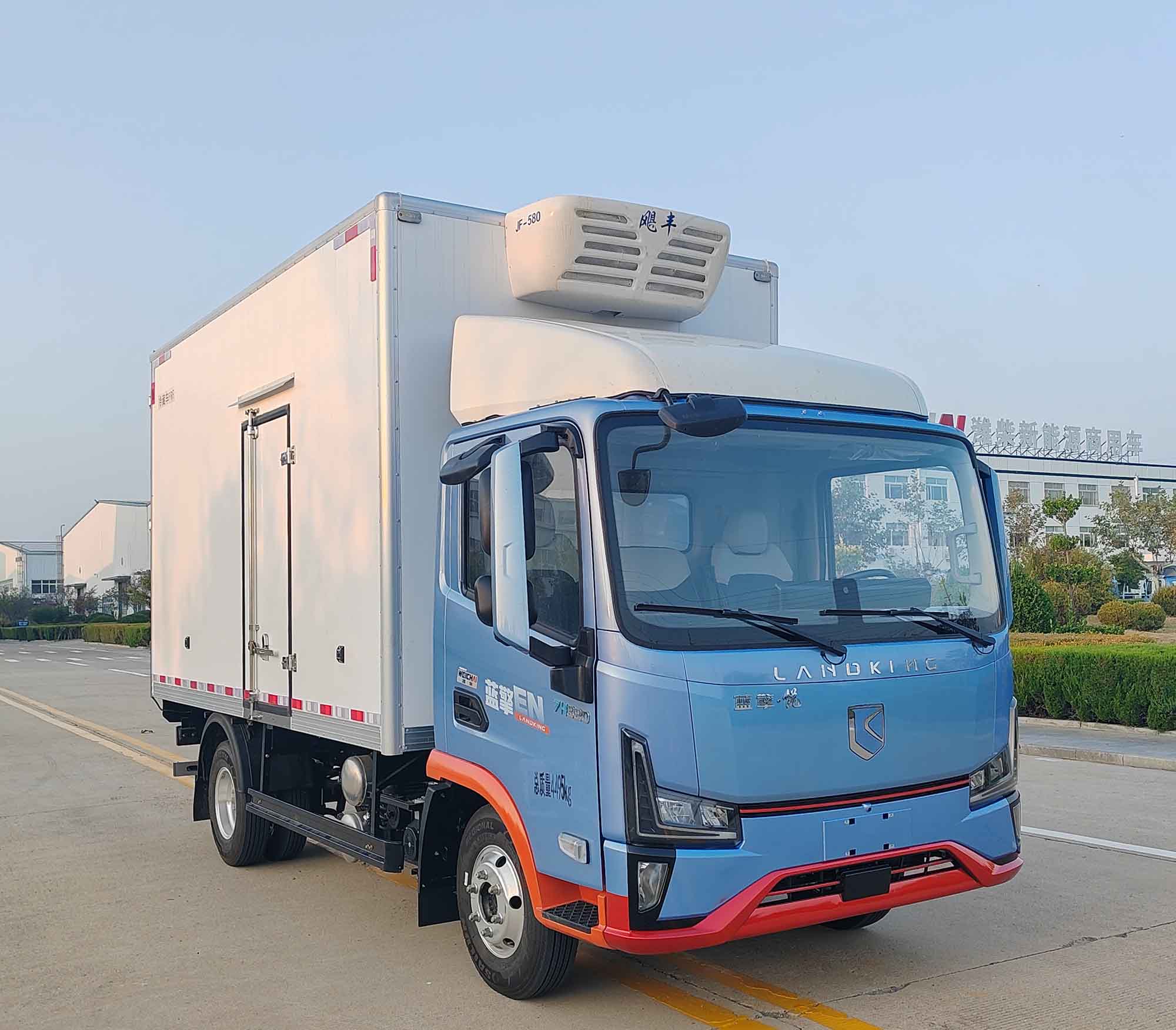 藍(lán)擎牌YTQ5042XLCMFEV341-LQ純電動(dòng)冷藏車公告圖片