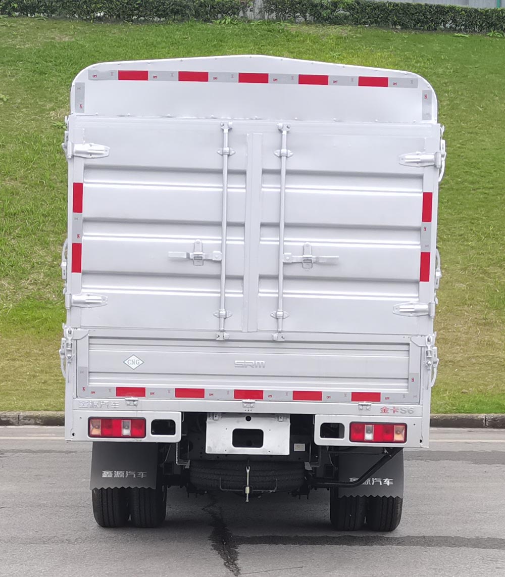 鑫源牌JKC5034CCYD6X3CNG倉(cāng)柵式運(yùn)輸車公告圖片