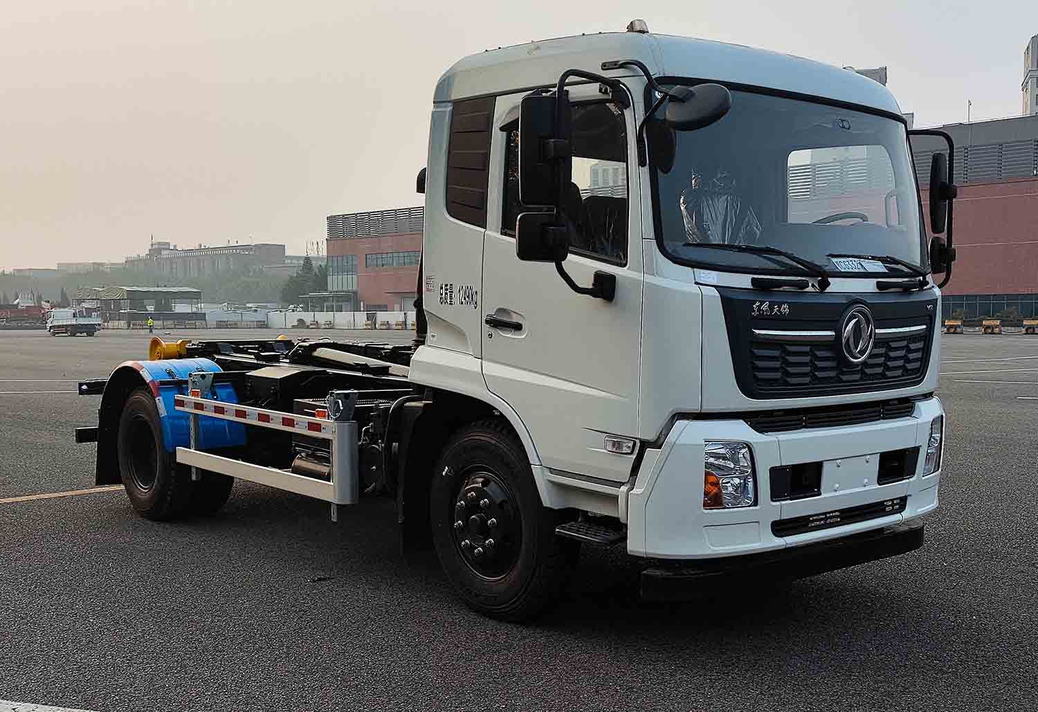 山花牌JHA5123ZXXDFB6車廂可卸式垃圾車公告圖片