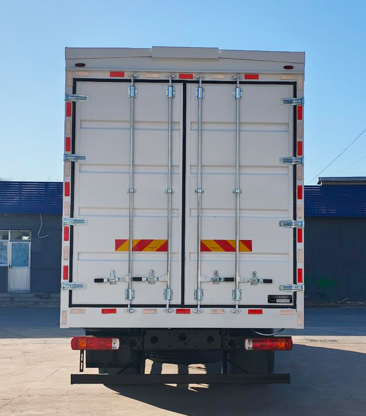 歐曼牌BJ5181XYKY6AAM-05翼開(kāi)啟廂式車公告圖片