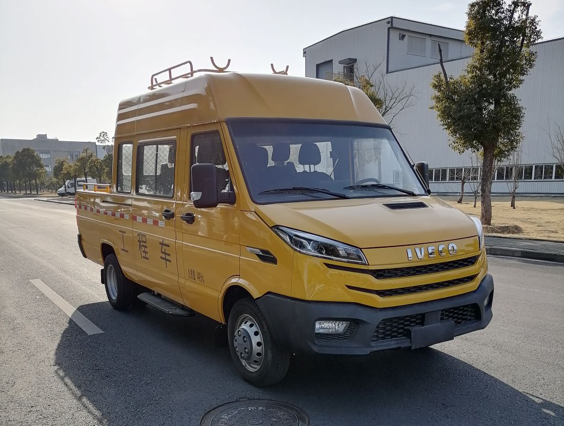 依維柯牌NJ5046XGCZ5AD工程車公告圖片