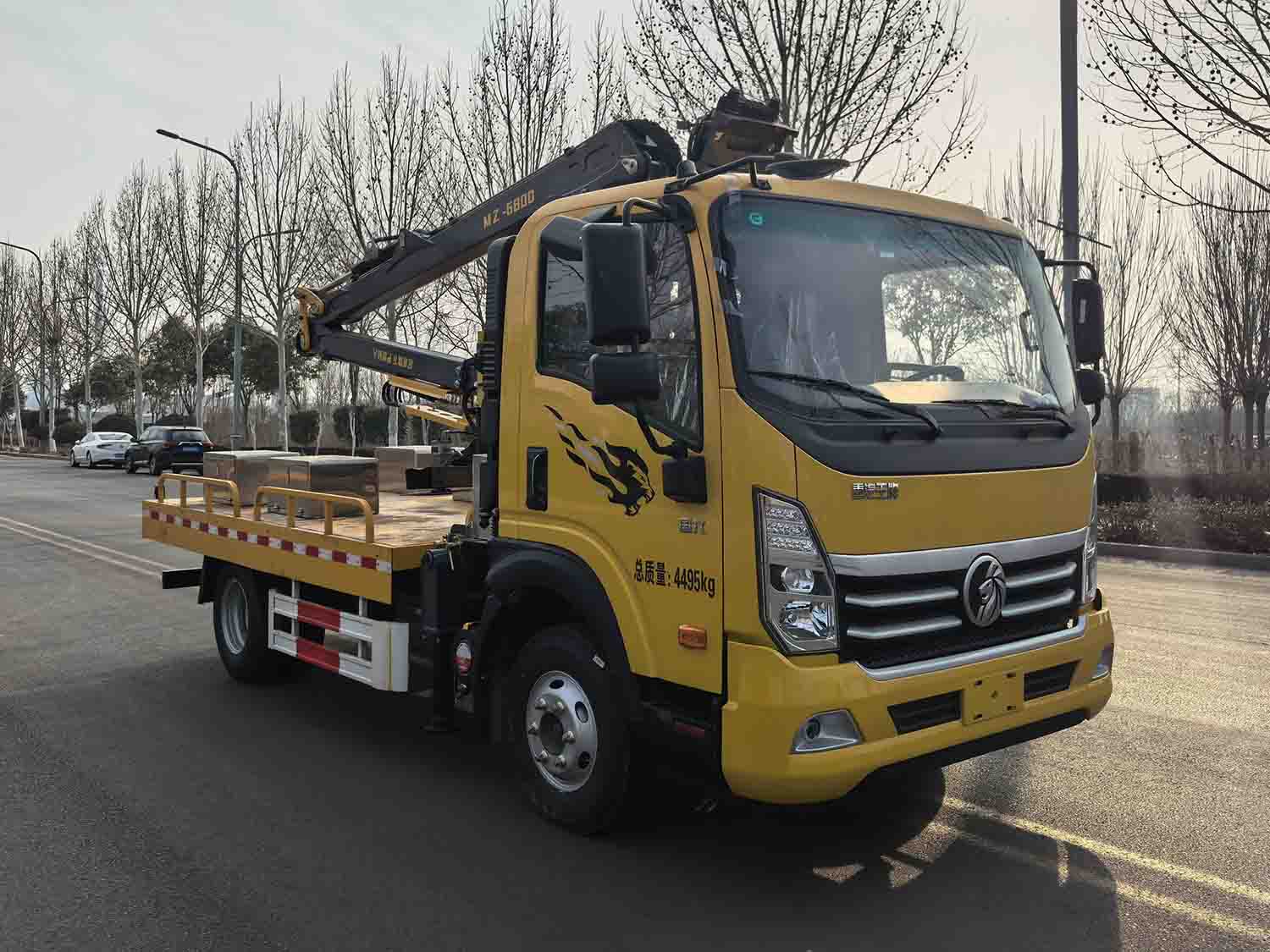 鴻昇久邦牌JBP5040TYHCD6綠化綜合養(yǎng)護車公告圖片