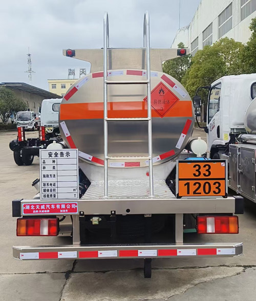 天威緣牌TWY5041GJYZ6加油車公告圖片