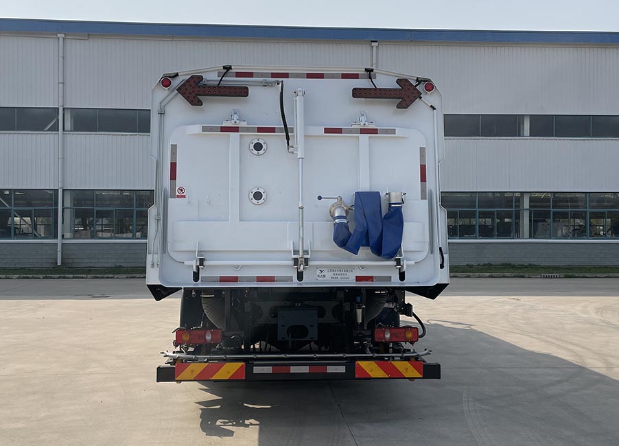 悅達(dá)牌YD5180TXSZKBEV純電動(dòng)洗掃車(chē)公告圖片