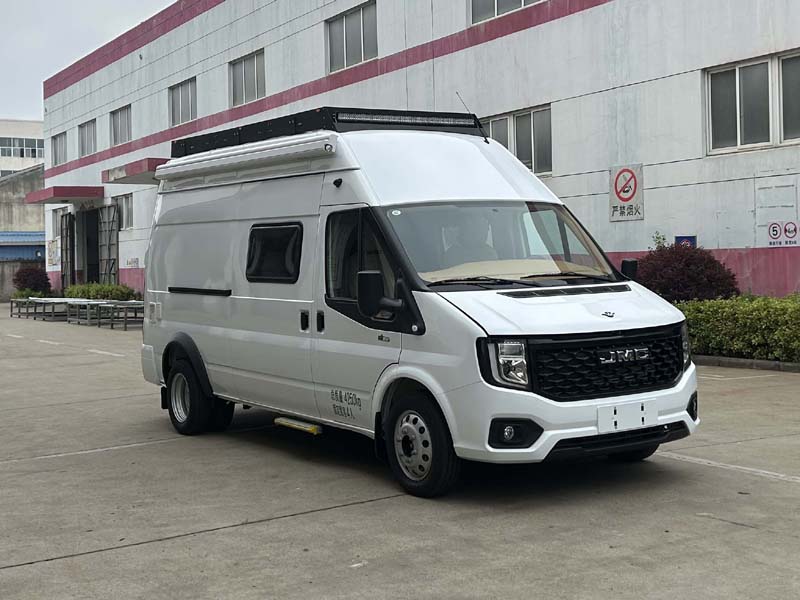 华东牌CSZ5041XLJJ6旅居车公告图片
