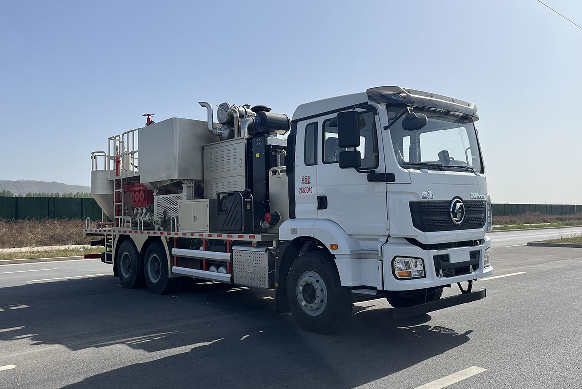 蘭礦牌LK5276TGJ70固井車(chē)公告圖片