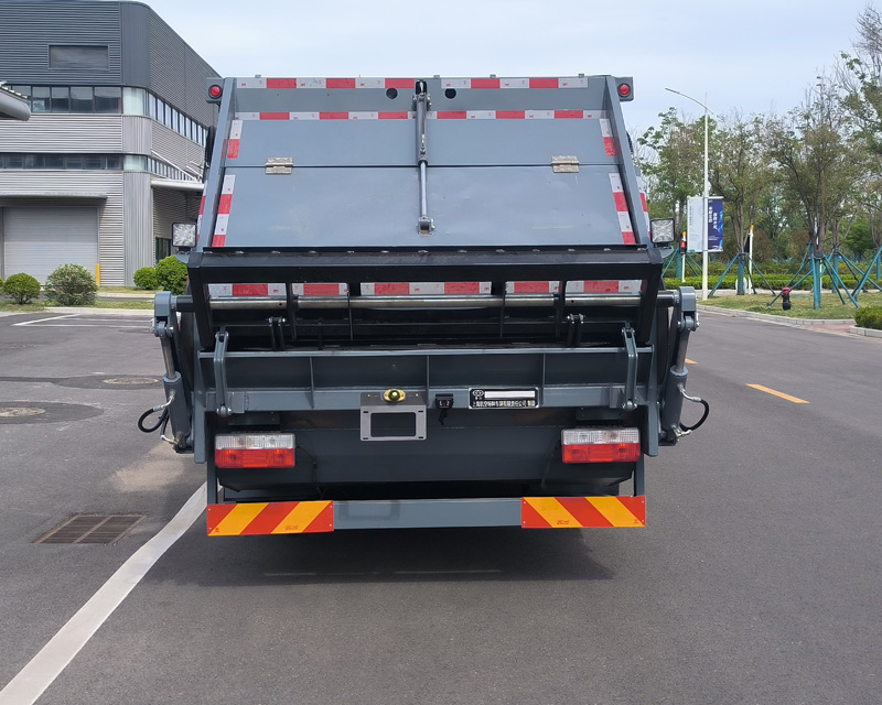 賽沃牌SAV5120ZYSDFBEV純電動壓縮式垃圾車公告圖片