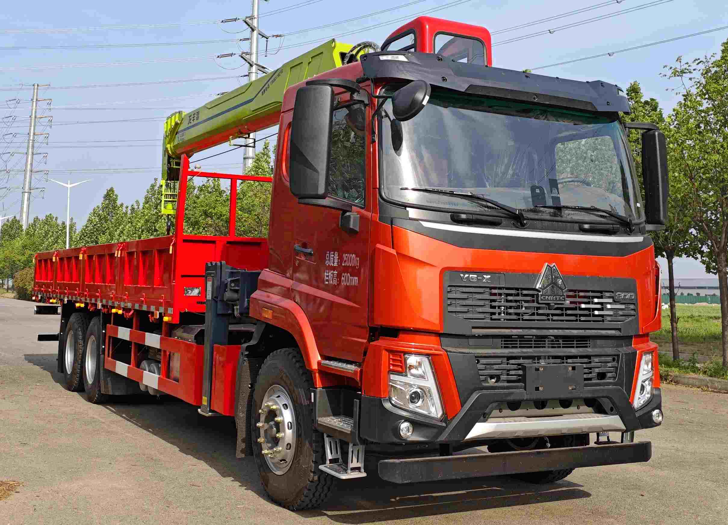 龍豐羽牌TLG5250JSQ隨車起重運輸車公告圖片