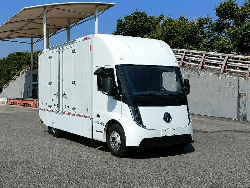陜汽牌SX5040XXYSEV381N換電式純電動廂式貨車公告圖片