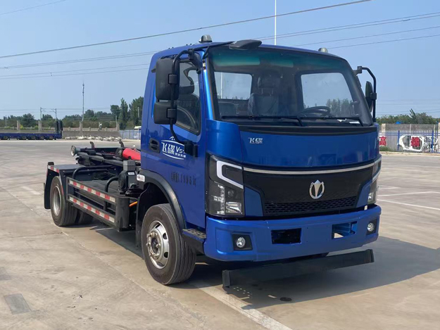 飛碟牌FD5120ZXXW63BEV-1純電動(dòng)車廂可卸式垃圾車公告圖片