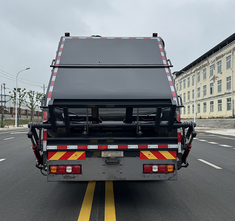 永航星牌YHA5187ZYSSXBEV純電動(dòng)壓縮式垃圾車公告圖片