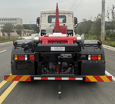 帝王環(huán)衛(wèi)牌HDW5180ZXXZZBEV純電動車廂可卸式垃圾車公告圖片