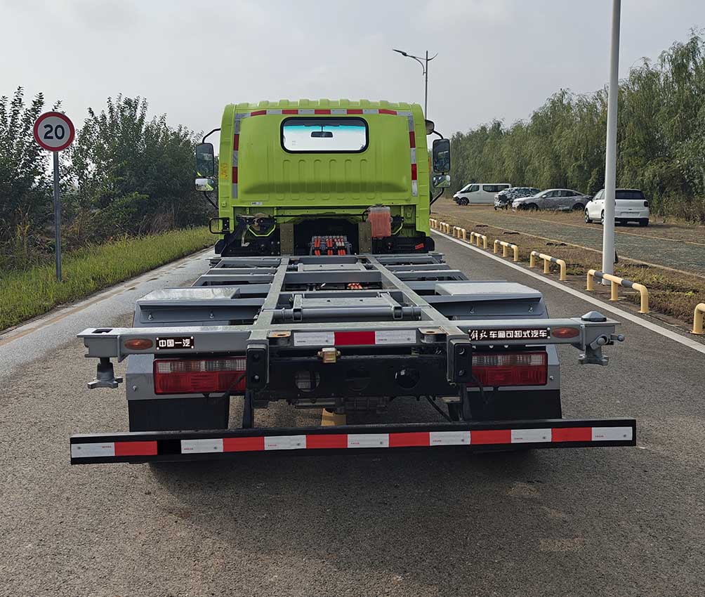 解放牌CA5047ZKXP40L3BEVA85純電動車廂可卸式汽車公告圖片