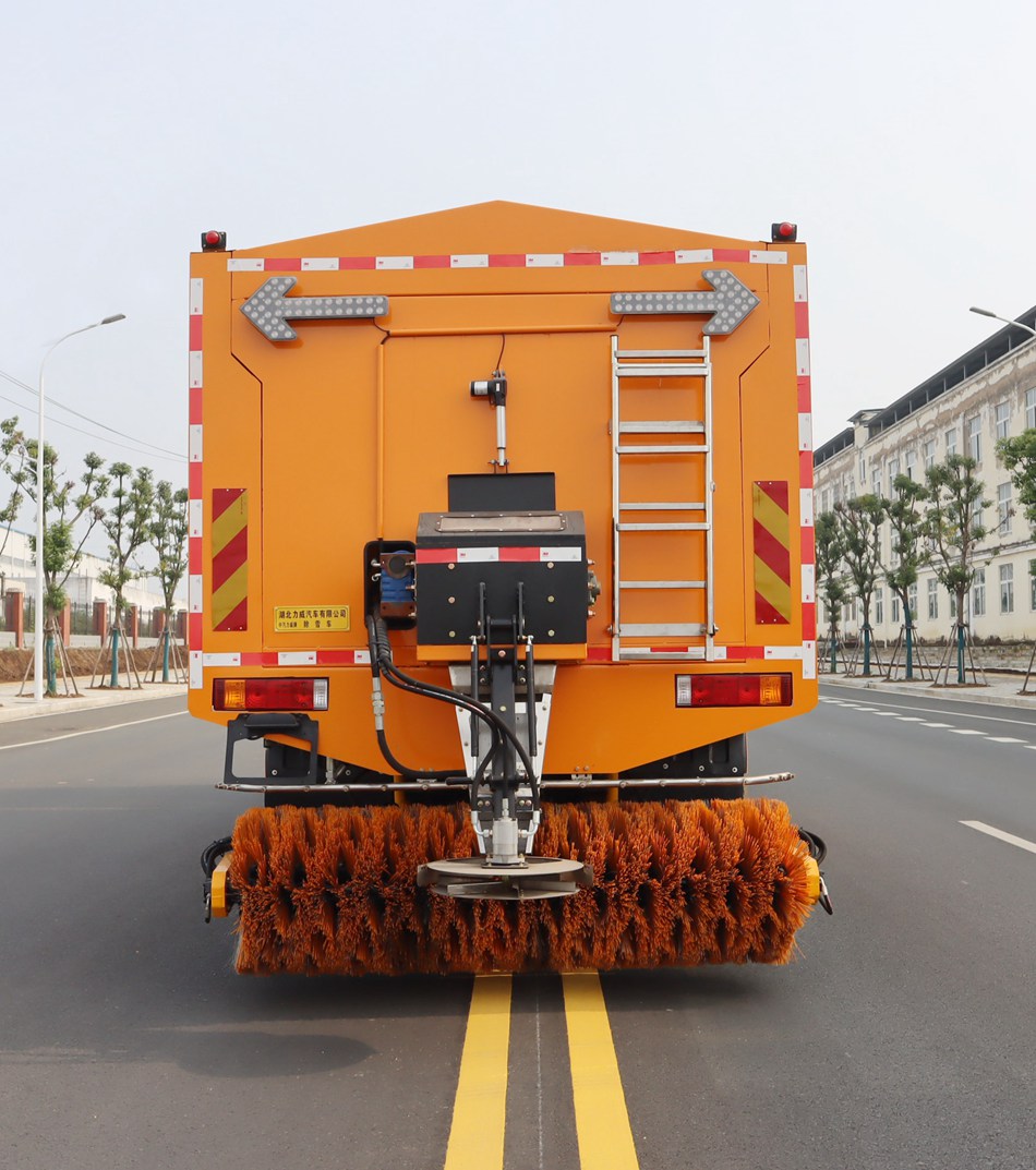中汽力威牌HLW5251TCXSX6除雪車(chē)公告圖片