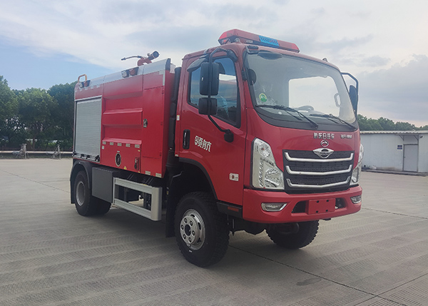 新東日牌YZR5090GXFSG35/B6水罐消防車公告圖片