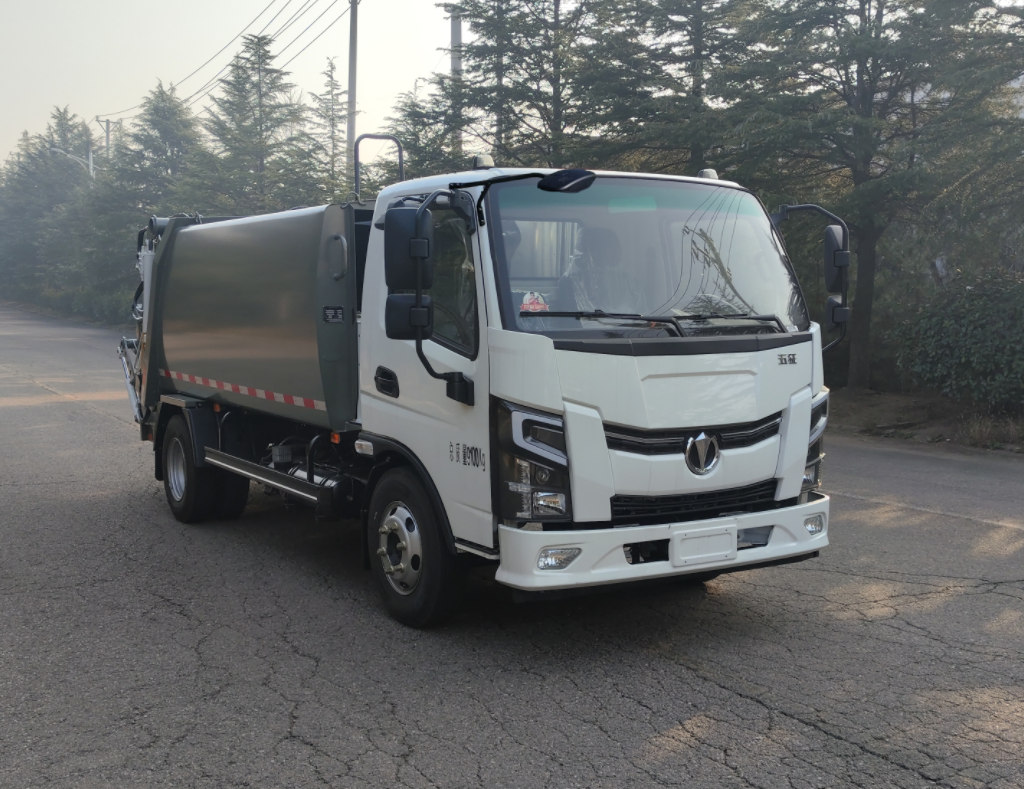 五征牌WZK5090ZYSW17BEV純電動壓縮式垃圾車公告圖片