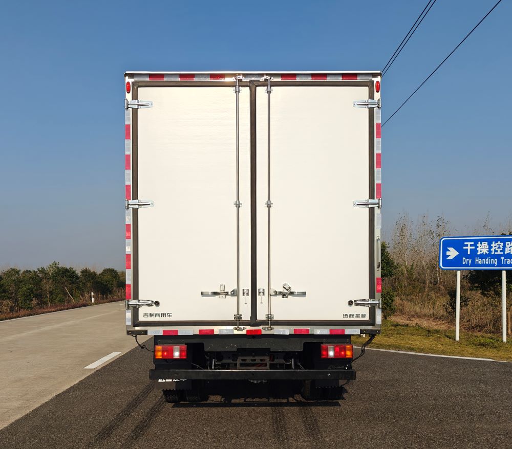 遠(yuǎn)程牌JGL5111XLCBEVGS1純電動(dòng)冷藏車(chē)公告圖片