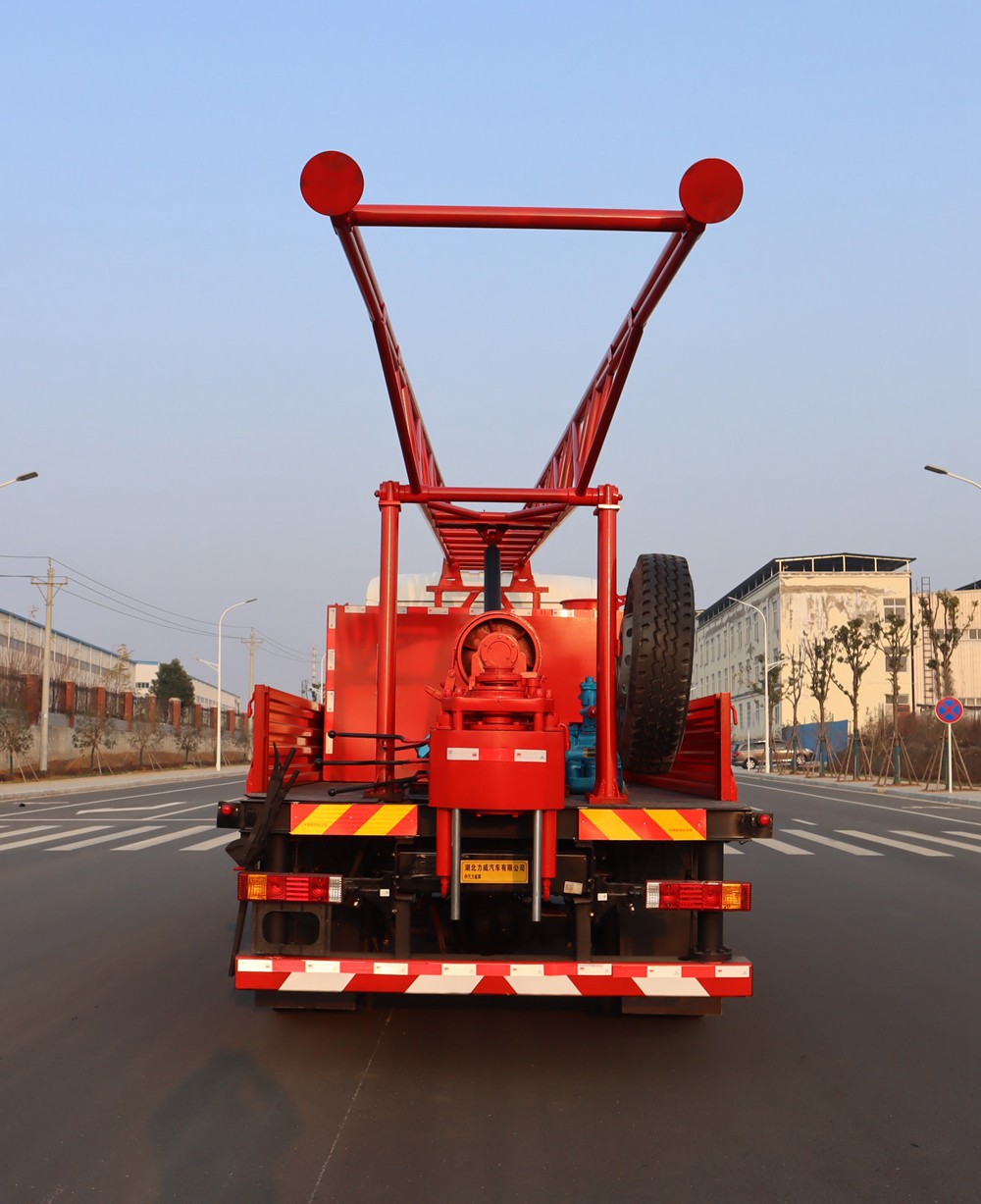中汽力威牌HLW5120TZJSX6鉆機(jī)車公告圖片