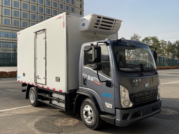 藍擎牌YTQ5042XLCDDBSEV341-LQ換電式純電動冷藏車公告圖片